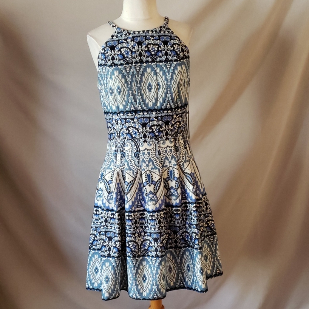 New Vince Camuto Halter Printed Scuba Dress